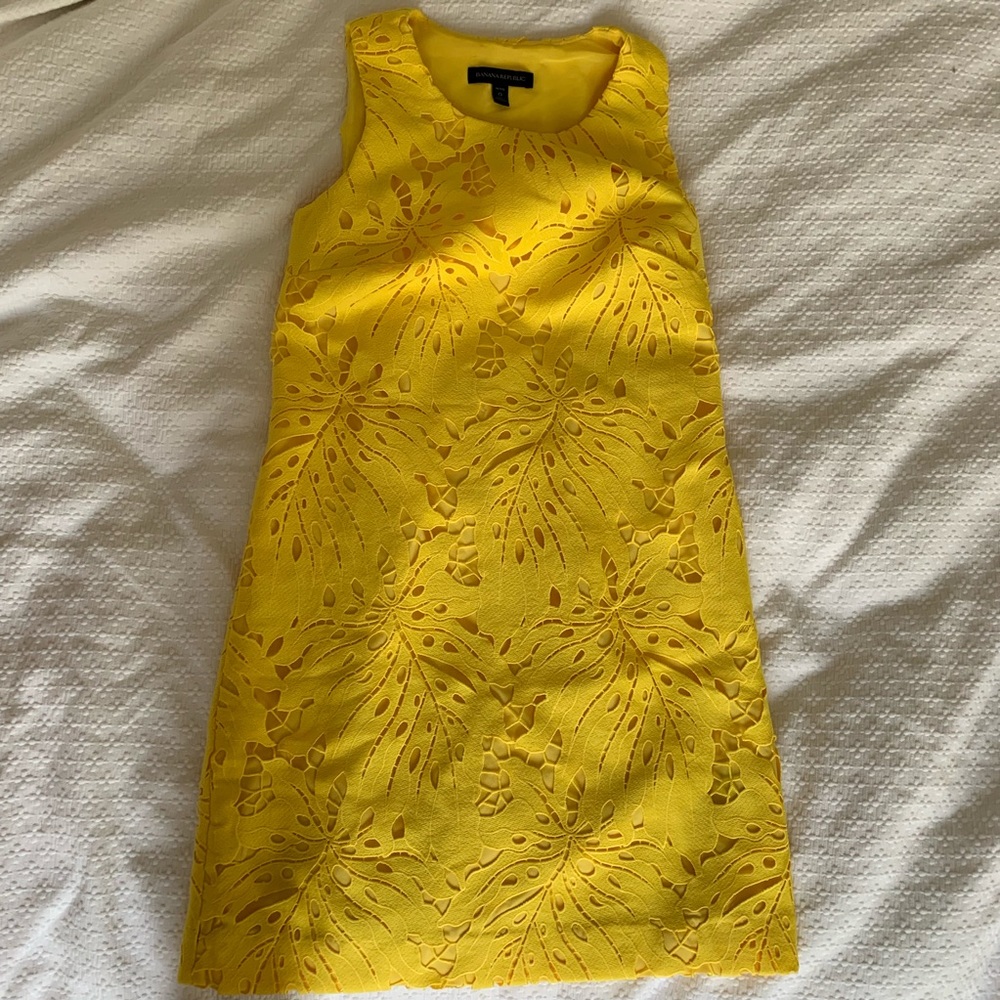 SALE Banana Republic Summer Shift Dress